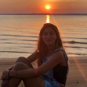 Meet your Posher, Marisa